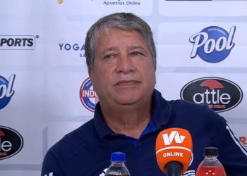 ‘Bolillo’ Gómez explotó cuando le preguntaron sobre su continuidad