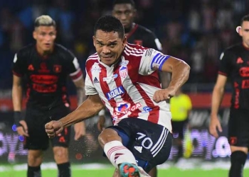 Carlos Bacca y su pedido al Bolillo al saber que no estaba en sus planes