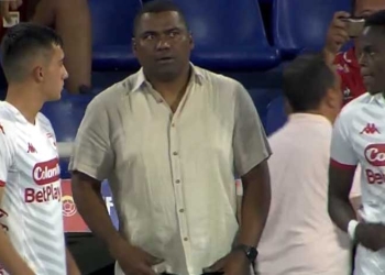 Bodhert y su Santa Fe: “Falta peso” y “estamos en construcción”