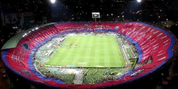 El día que la hinchada del DIM presentó “la bandera más Grande del Mundo”