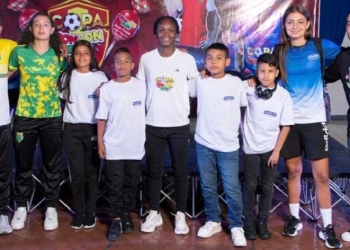 La emoción del fútbol también llega a la Copa Bon Bon Bum y Linda Caicedo, su embajadora, continúa inspirando a los participantes