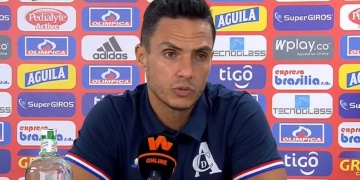 Lucas González: «Nos pitan 5 penales en dos partidos y por ahí pasan los resultados»