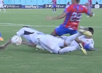 La grosera mano de Emanuel Olivera que no fue penal