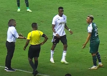 ¿Qué discutieron Teo Gutiérrez y Alberto Gamero?