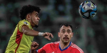 Luis Díaz también opinó sobre la cancha del Monumental de Chile