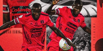 ¡Adrián Ramos ya es el segundo goleador histórico de los clásicos!