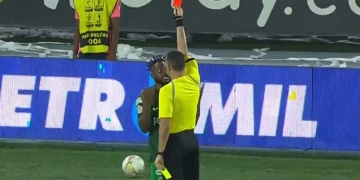 ¿Por qué expulsaron a Álvaro Angulo ante Junior?