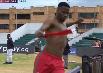 Tremendo show en la B: retó al técnico después de un gol y lo sacaron de inmediato