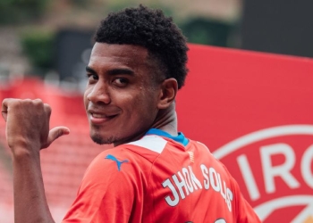 Difícil arranque para Jhon Solís en el fútbol español