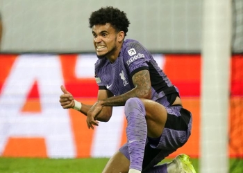 Lucho Díaz pone a celebrar al Liverpool en la Europa League