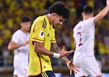 Luis Díaz: qué pasó en el entretiempo y “les quedo debiendo el gol”