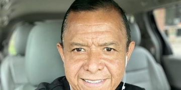 Valenciano ya quedó libre: Lo que sigue en su proceso legal y explicación de su esposa