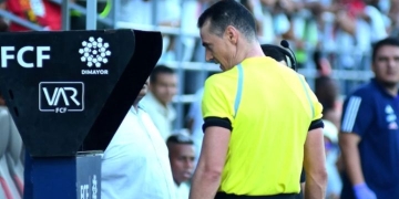 Liga BetPlay trasmitiría al público los audios del VAR: ¡Ya hay solicitud en la FIFA!