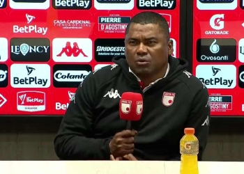 Hubert Bodhert tras la debacle: "Quiero que la hinchada arrope a este grupo"
