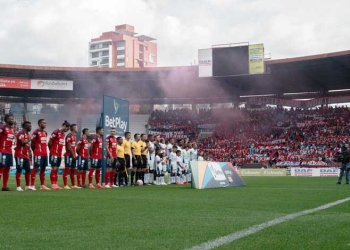 Alfredo Arias sobre la hinchada del DIM: “El ejemplo que dio cuando nos pusimos en pérdida…”