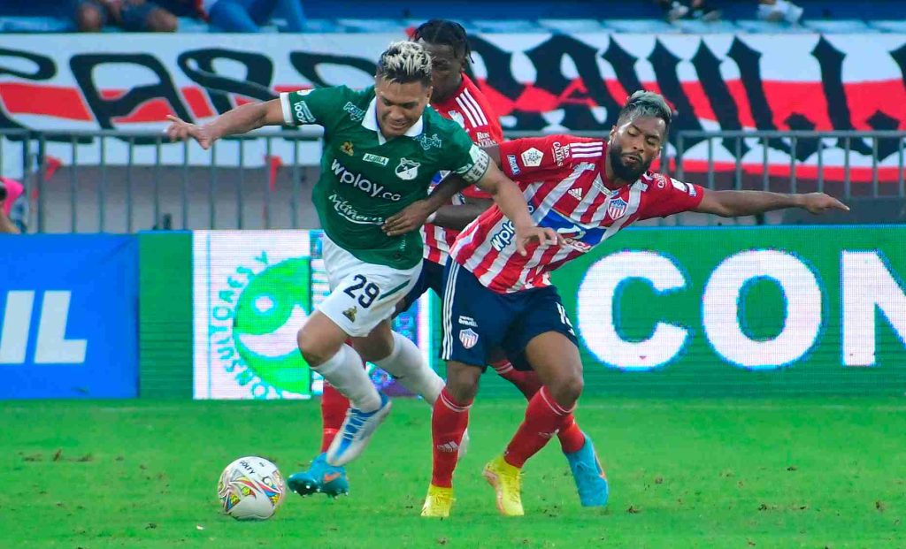 Así le ha ido a Teo Gutiérrez enfrentando a Junior, el equipo de sus amores