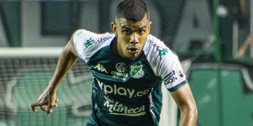 Onel Acosta, el canterano que era 10 y ahora se destaca siendo lateral