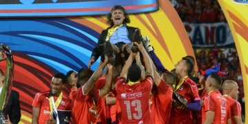 ¿Cuántos títulos ha ganado Leonel Álvarez como entrenador?