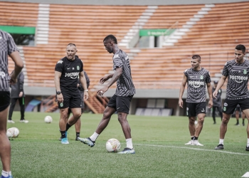 Atlético Nacional entrenando