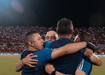 ¿Podrá evitarlo el hincha? ¡Lo que no le gusta a Alfredo Arias que hagan alentando al DIM!