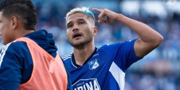 Larry Vásquez dice presente y marca el primero ante Medellín