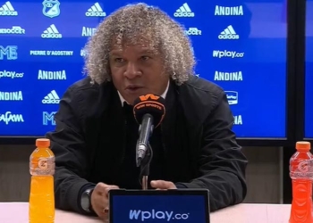 “Regalamos un gol y un penalti”, qué le dijo al árbitro de la “quemadera de tiempo” y “allá vamos a hacer lo mismo”