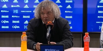 “Regalamos un gol y un penalti”, qué le dijo al árbitro de la “quemadera de tiempo” y “allá vamos a hacer lo mismo”