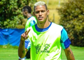 Boyacá Chicó y Millonarios: Acuerdo por Delvin Alfonzo