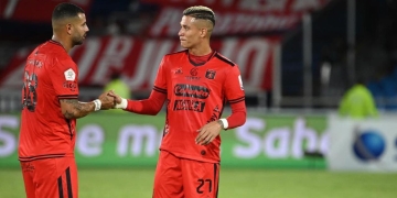 Los dos grandes de Argentina que buscan a Juan Camilo Portilla