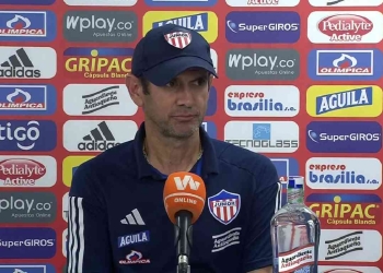 Arturo Reyes y el "después hablamos de eso" cuando le preguntaron si se queda en Junior