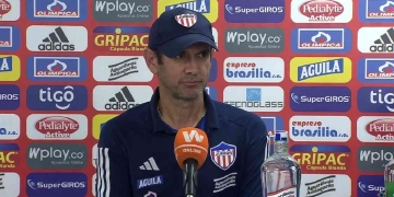 Arturo Reyes y el "después hablamos de eso" cuando le preguntaron si se queda en Junior