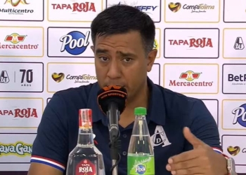César Farías, el porqué del equipo alterno en Ibagué y “pensamos en el largo plazo”