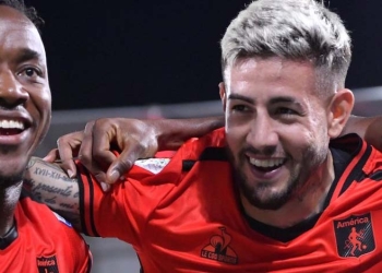 ¡Qué debut en el FPC, Rodrigo Holgado!