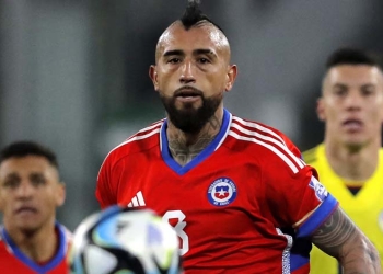 ¿Con quiénes competiría América por Arturo Vidal?