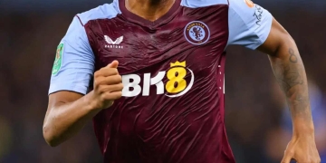 Aston Villa rescindirá acuerdo con Castore para cerrar con adidas