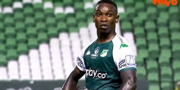 Fabián Castillo: del esperanzador ST, ¡a la insólita expulsión!