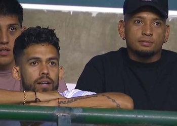 Jarlan y el Rifle, por ahora en la tribuna. ¿Y cuándo juegan, Deportivo Cali?