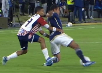Polémica en la Superliga: ¿¡Por qué no hubo roja para Enamorado!?