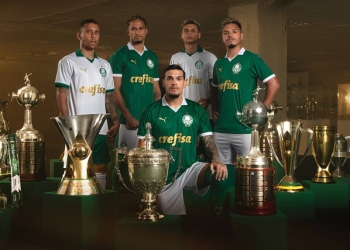 PUMA presenta las camisetas de local y visitante del Palmeiras 2024