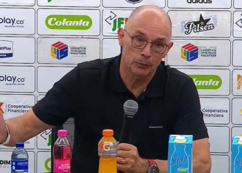 Alfredo Arias: “Hoy teníamos que ganar como fuera” y “por suerte hay VAR, si no…”