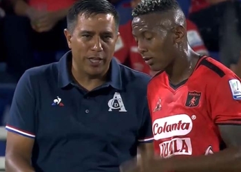 Todo mal en el séptimo partido de América con César Farías
