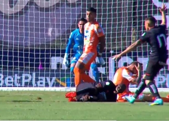 Polémica en Envigado: ¿Y esto por qué no fue penalti?