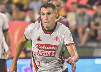 ¿Pasa algo con Franco Leys, profe Farías?