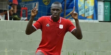 César Farías sobre Yojan Garcés: “Cuando lo vi, Salomón Rondón se queda corto”