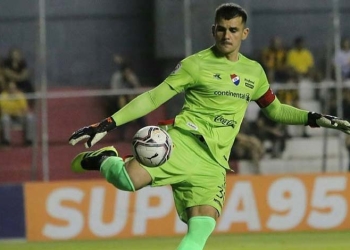 Santiago Rojas y otros 3 que jugaron en Atlético Nacional y Nacional de Asunción