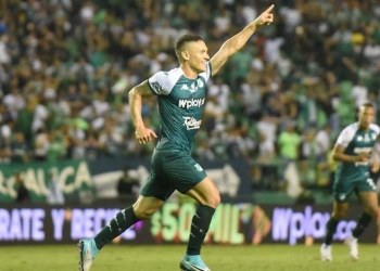 Javier Reina responde en la cancha: ¡Gol y asistencia ante Nacional!