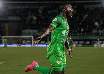 Kevin Viveros, el porqué se fue del Cali, su racha goleadora y “tiene cosas del Tren Valencia”