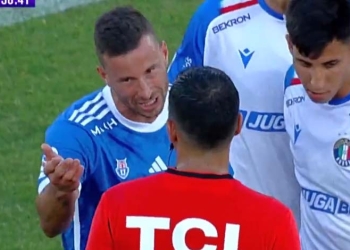 El debut de Luciano Pons en Chile: expulsado y “ya hablaremos”
