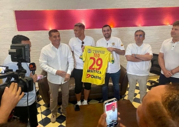 Se define el futuro de Teo Gutiérrez