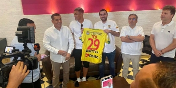 Se define el futuro de Teo Gutiérrez